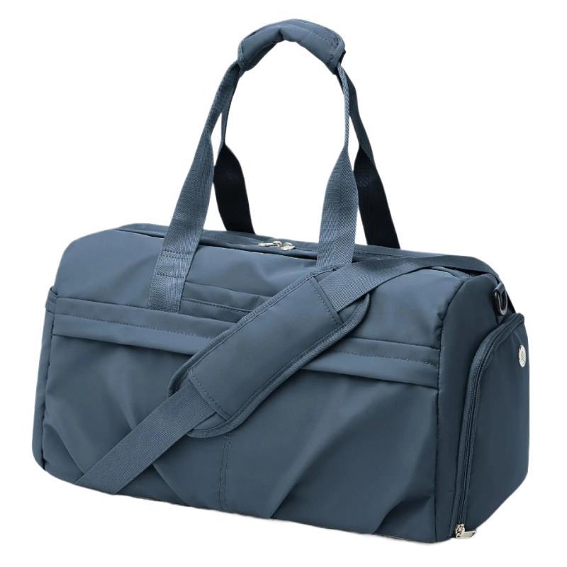Large capacity travel bag